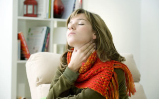 Причины заложенности в горле и основные подходы к лечению