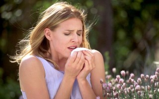 Аллергический ларингит у детей и взрослых: причины, первые симптомы и методы лечения