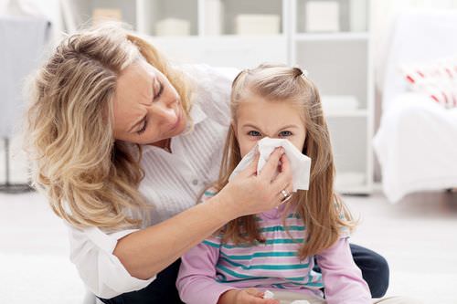 Заложенность носа у ребенка - лечение, причины, капли