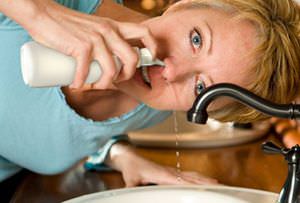 Техника как правильно промывать нос при гайморите